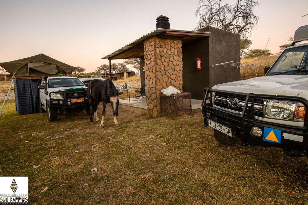 Daan Viljoen Game Lodge Windhoek Exterior foto